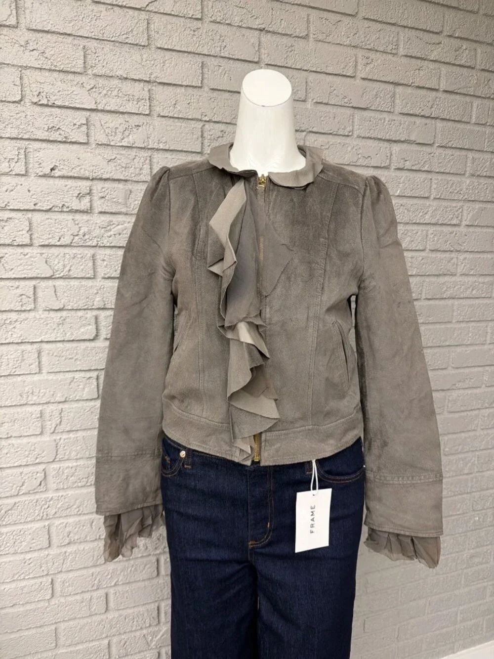 McGinn Knightbridge Women’s Gray Full Zip Ruffle Front Leather Jacket Size M